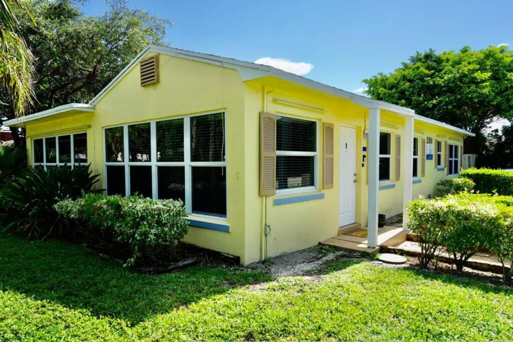 The Beach House At Seascape Steps From The Beach, Marina And Shops! West Palm Beach Exterior foto